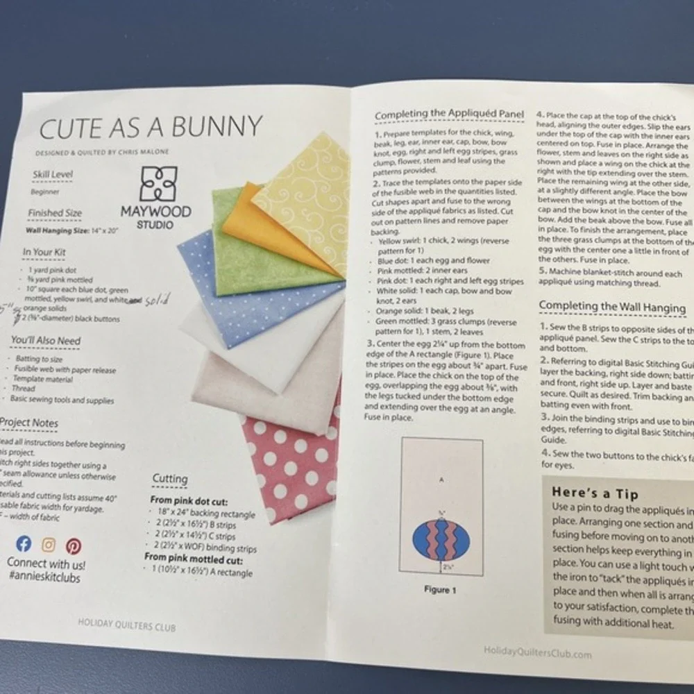 Annie's Holiday‎ Quilters Club Cute As A Bunny Wall Hanging W/ Fabric Material